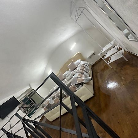 Aurora House Apartment เนเปิลส์ ภายนอก รูปภาพ