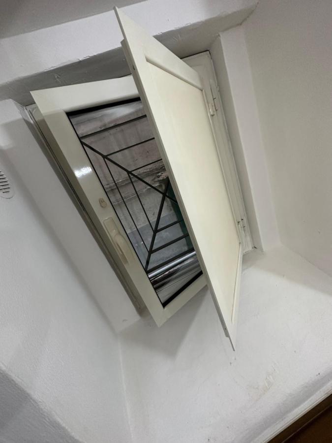 Aurora House Apartment เนเปิลส์ ภายนอก รูปภาพ
