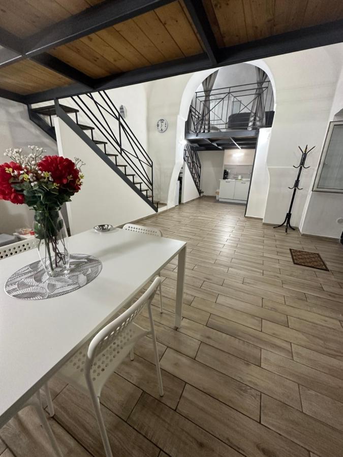 Aurora House Apartment เนเปิลส์ ภายนอก รูปภาพ