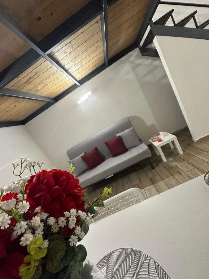 Aurora House Apartment เนเปิลส์ ภายนอก รูปภาพ