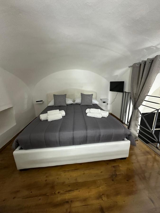 Aurora House Apartment เนเปิลส์ ภายนอก รูปภาพ