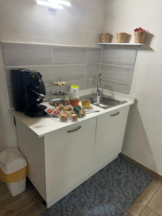 Aurora House Apartment เนเปิลส์ ภายนอก รูปภาพ