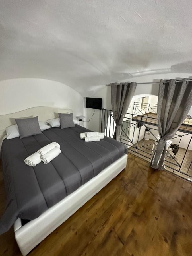 Aurora House Apartment เนเปิลส์ ภายนอก รูปภาพ