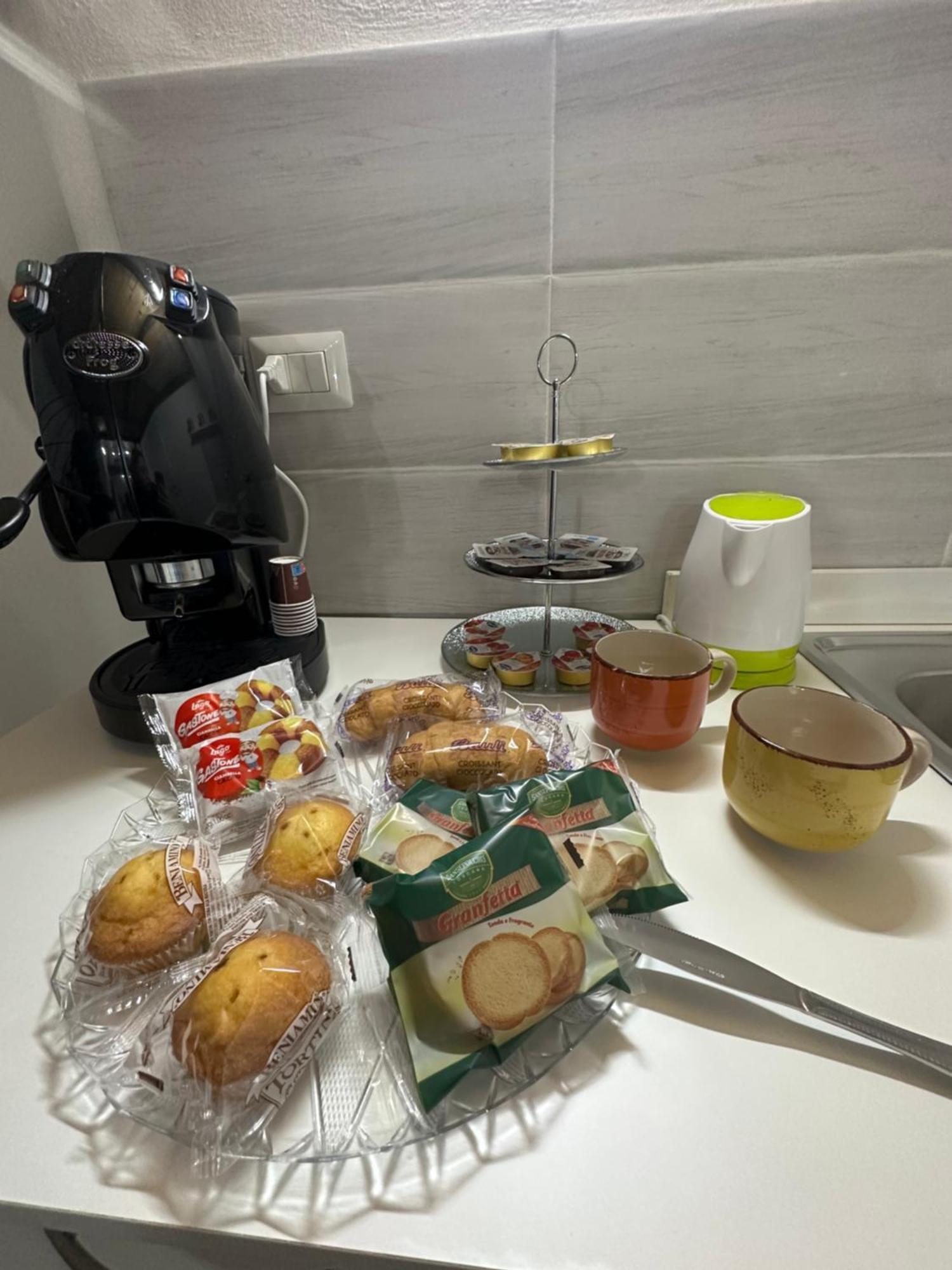 Aurora House Apartment เนเปิลส์ ภายนอก รูปภาพ